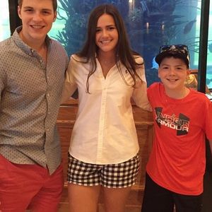 J. Crew Shorts - Jcrew navy gingham shorts 6 J. Crew Shorts - Jcrew navy gingham shorts 6